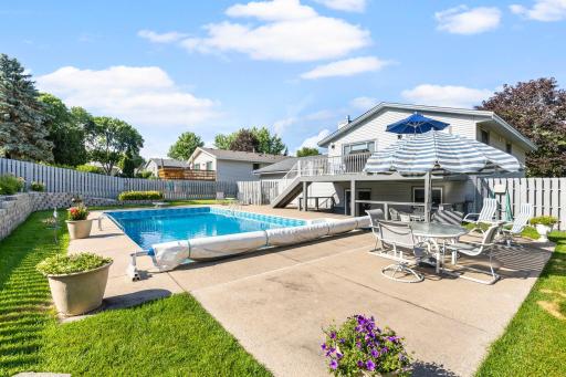 5213 Overlook Drive, Minneapolis, MN 55437