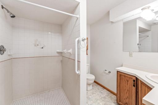 703 N Hokah Street, Caledonia, MN 55921