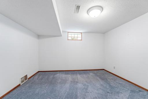 703 N Hokah Street, Caledonia, MN 55921