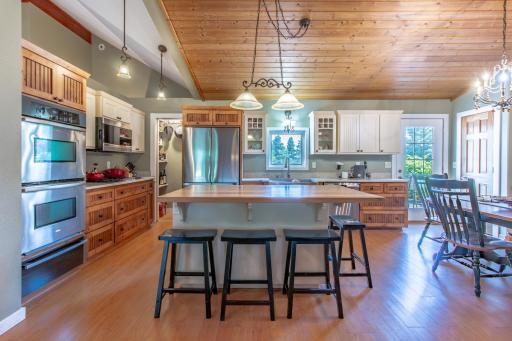 Double ovens, pantry and gourmet appliances