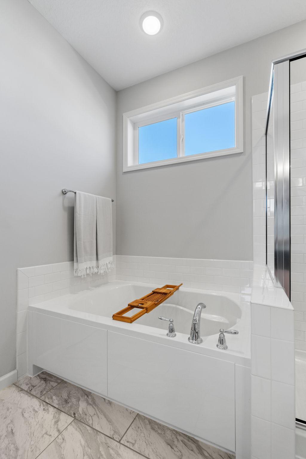 46-web-or-mls-8620 Deerwood Ln N-46.jpg
