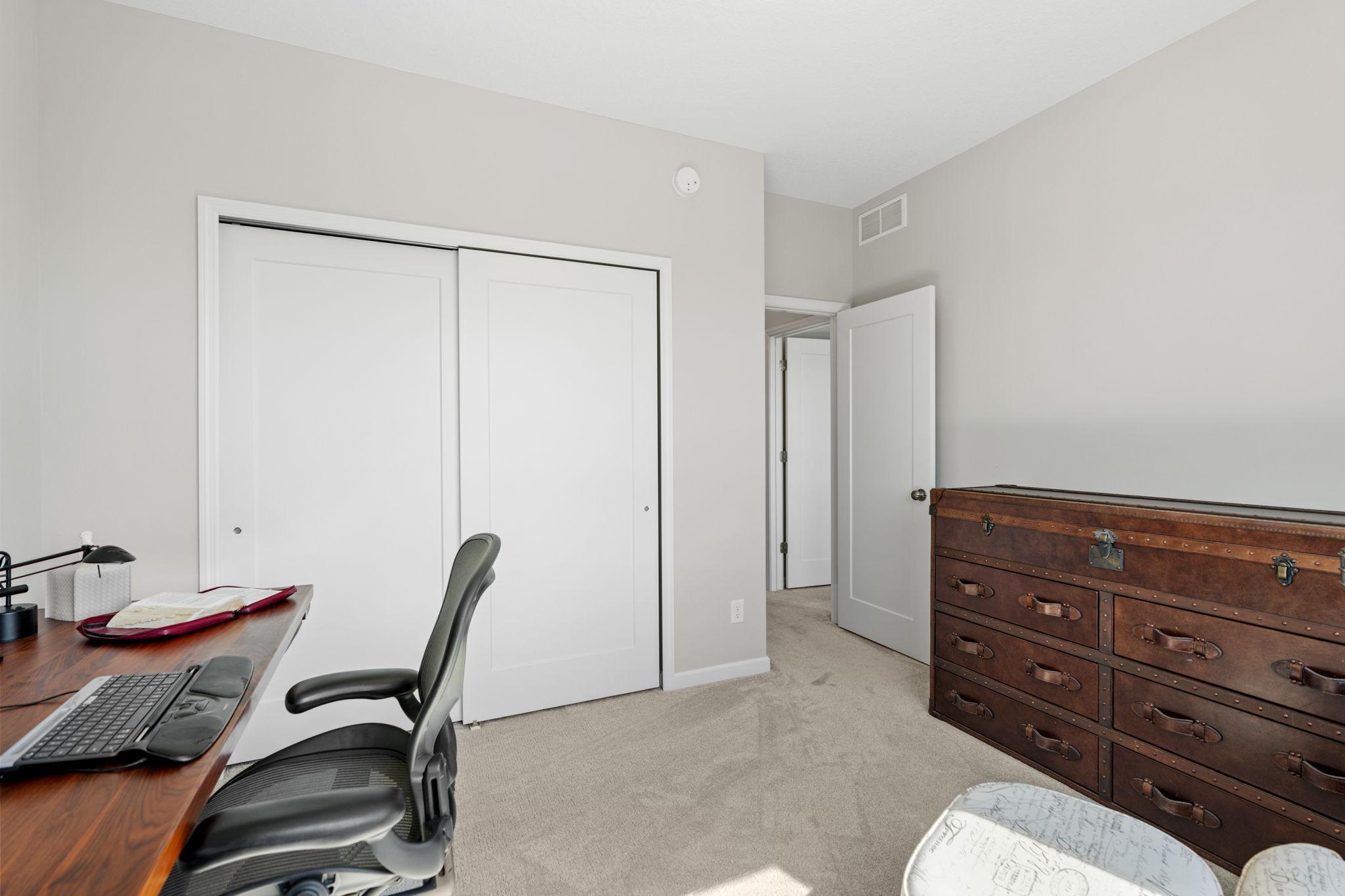 50-web-or-mls-8620 Deerwood Ln N-50.jpg