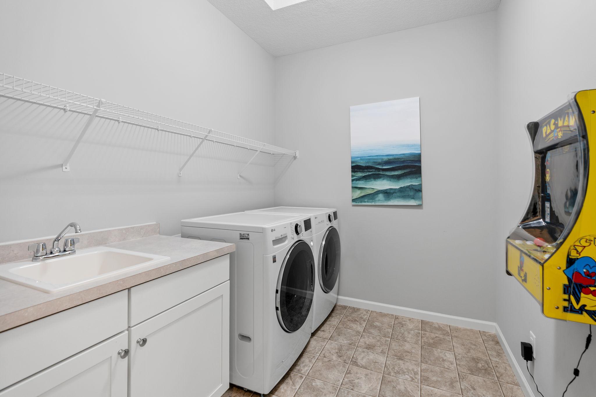 55-web-or-mls-8620 Deerwood Ln N-55.jpg
