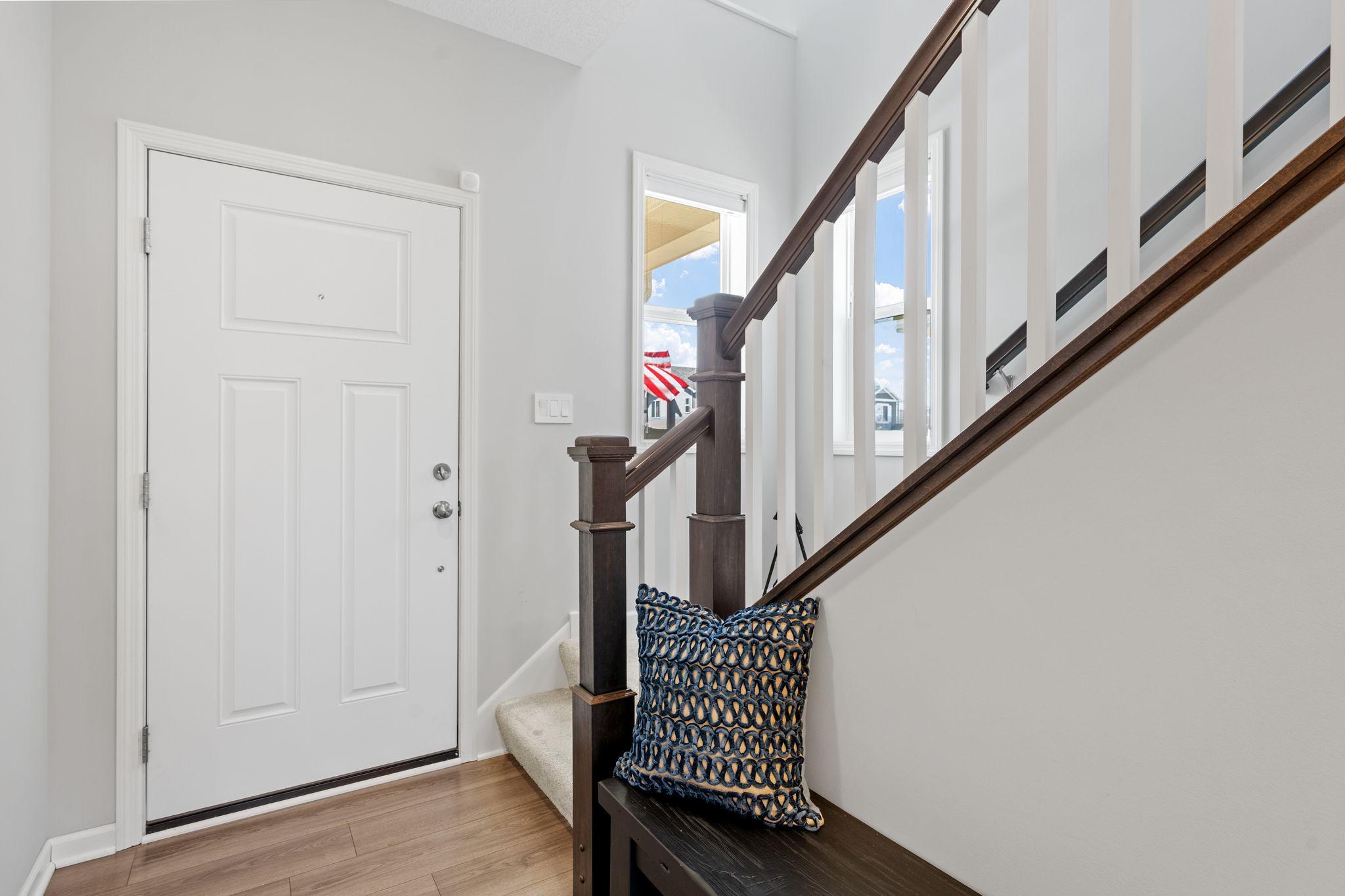 17-web-or-mls-8620 Deerwood Ln N-17.jpg
