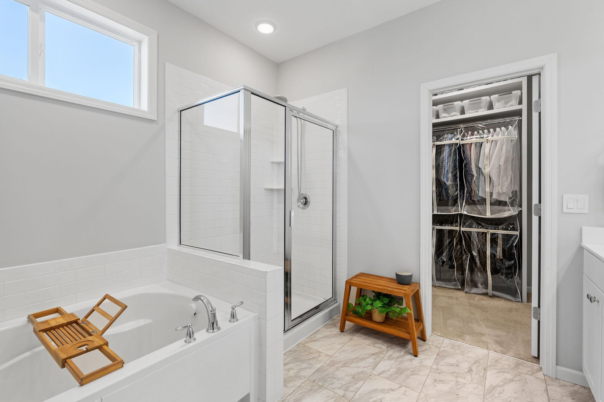 45-web-or-mls-8620 Deerwood Ln N-45.jpg