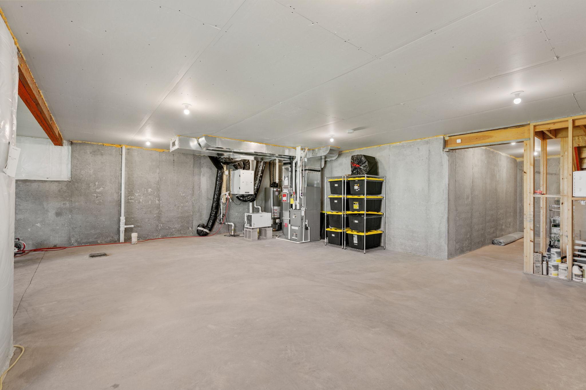 60-web-or-mls-8620 Deerwood Ln N-60.jpg