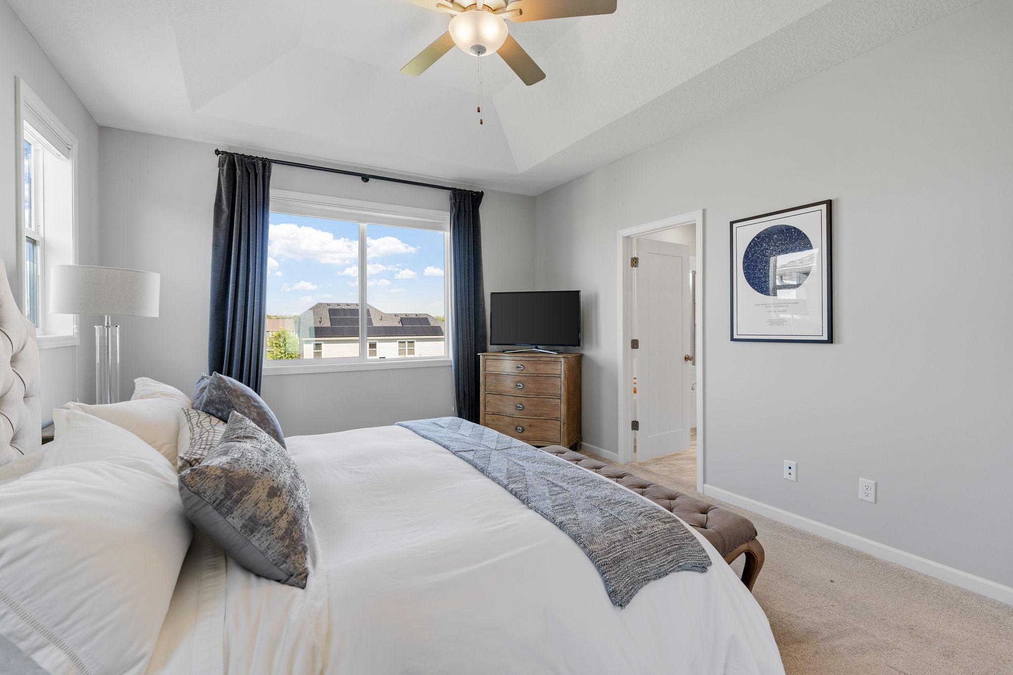 40-web-or-mls-8620 Deerwood Ln N-40.jpg