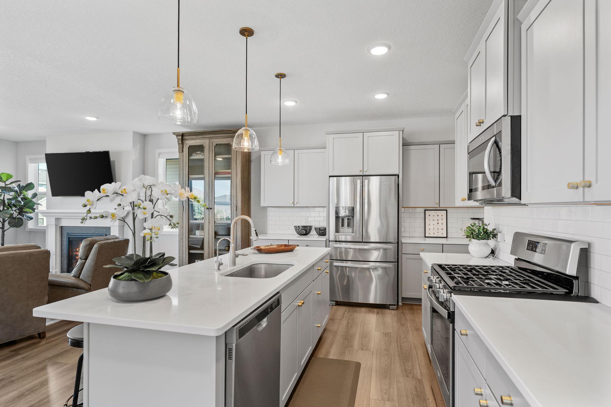27-web-or-mls-8620 Deerwood Ln N-27.jpg