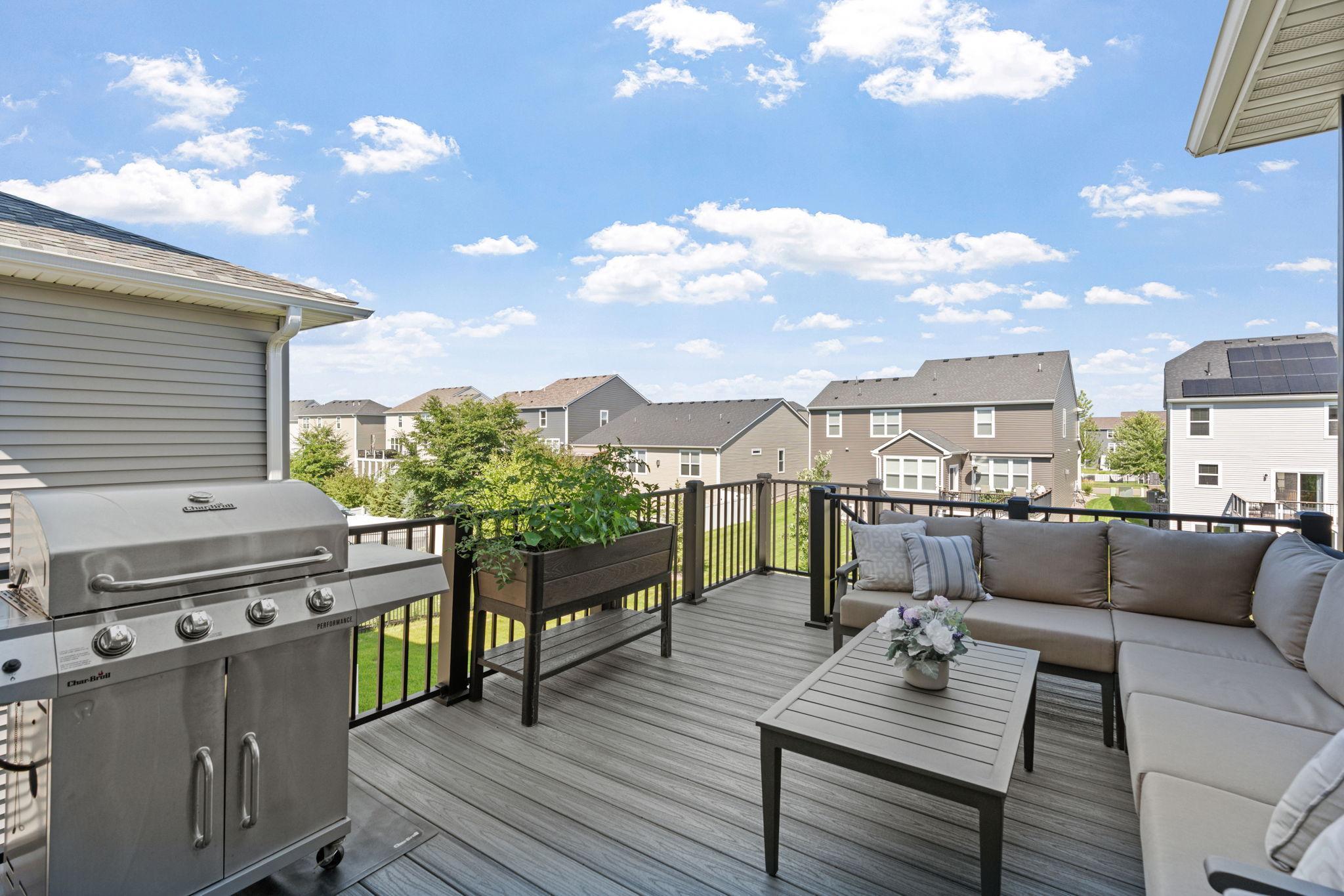 14-web-or-mls-8620 Deerwood Ln N-14.jpg