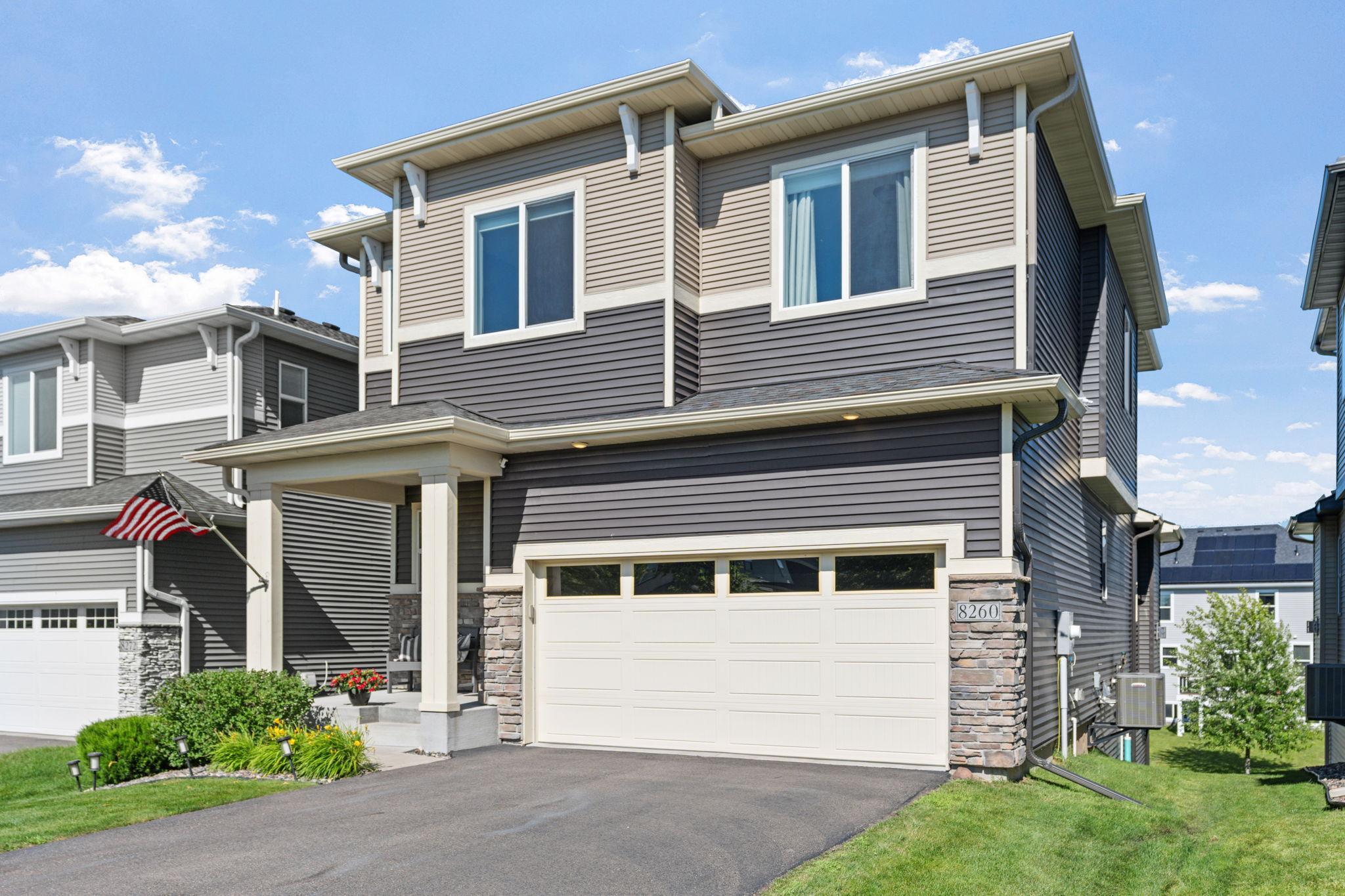4-web-or-mls-8620 Deerwood Ln N-4.jpg