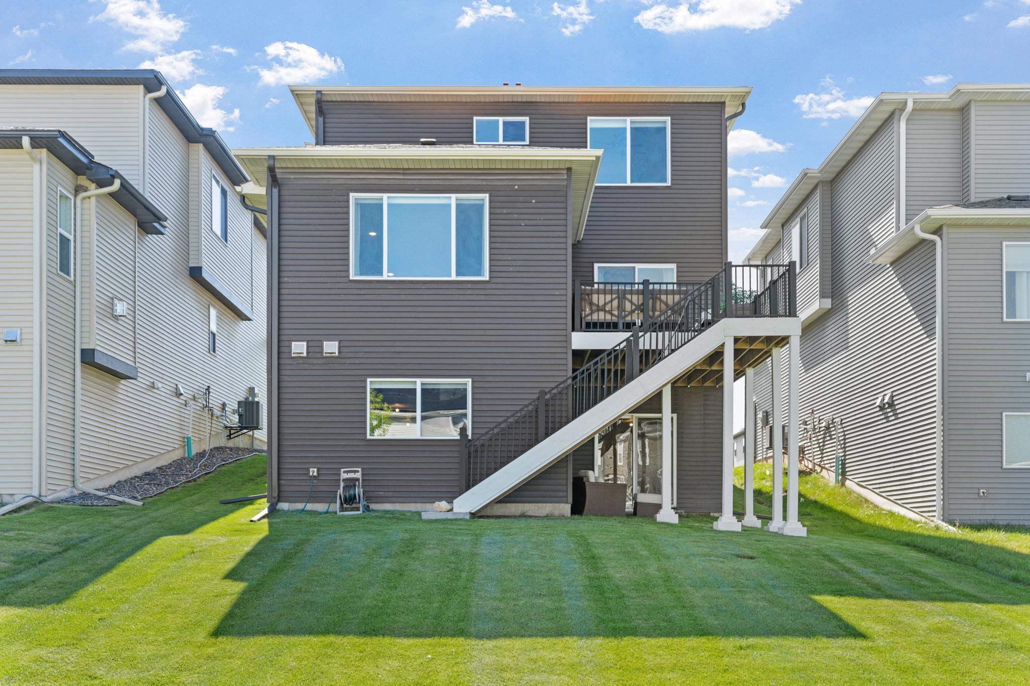 11-web-or-mls-8620 Deerwood Ln N-11.jpg