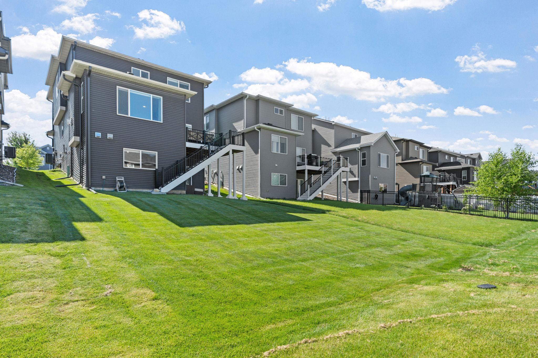 12-web-or-mls-8620 Deerwood Ln N-12.jpg