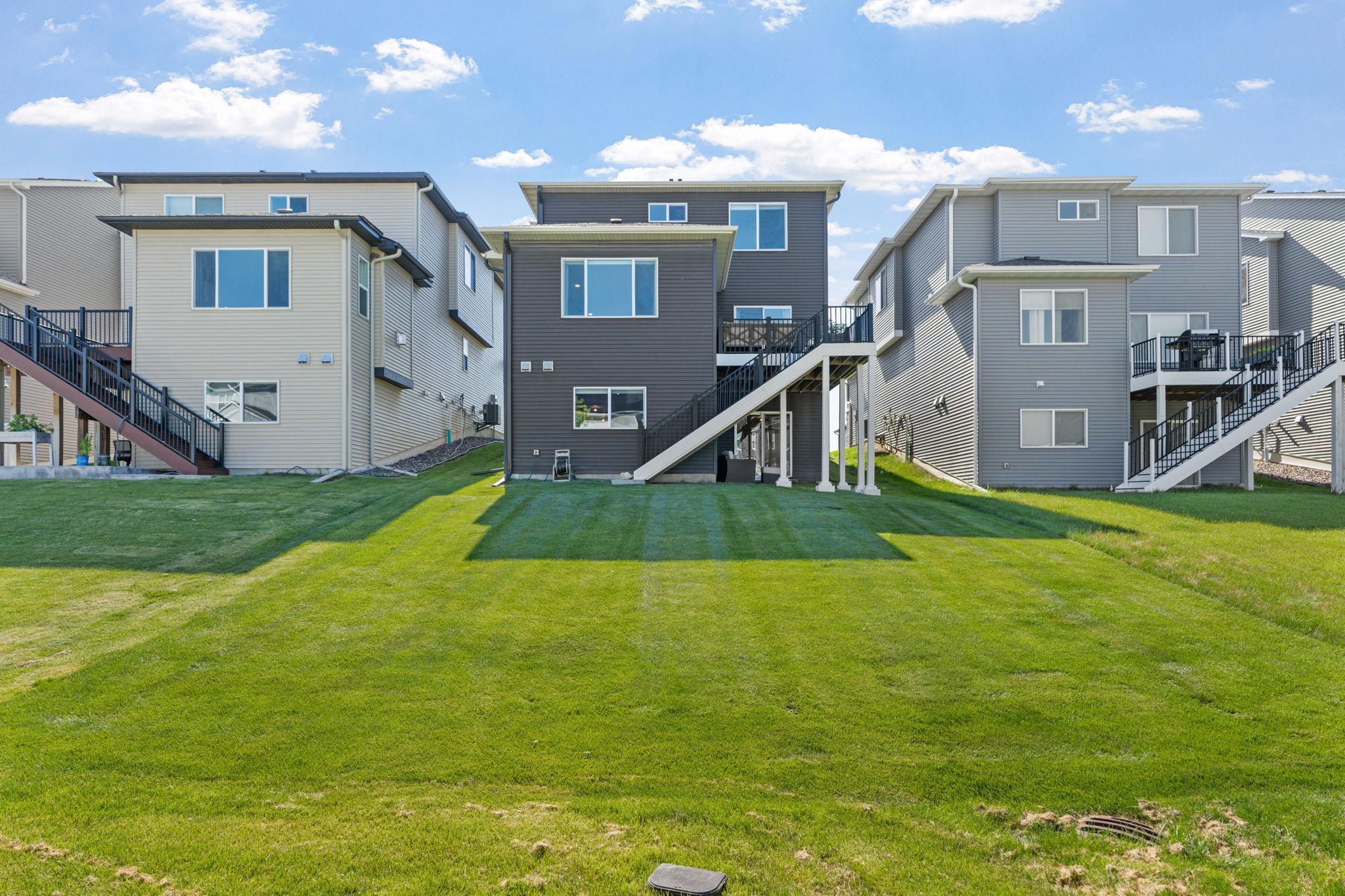 10-web-or-mls-8620 Deerwood Ln N-10.jpg