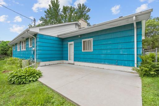 413 Whitegate Lane, Wayzata, MN 55391