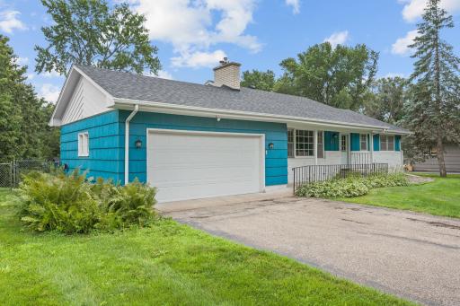 413 Whitegate Lane, Wayzata, MN 55391