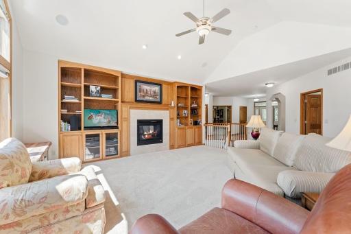10035 Woodhill Boulevard, Lakeville, MN 55044