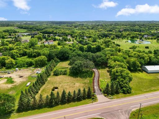 10035 Woodhill Boulevard, Lakeville, MN 55044