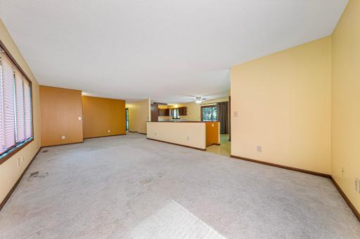 5177 255th Street E, Faribault, MN 55021