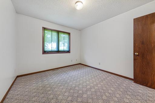 5177 255th Street E, Faribault, MN 55021