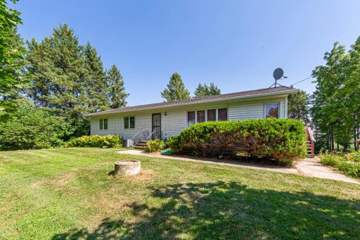 5177 255th Street E, Faribault, MN 55021