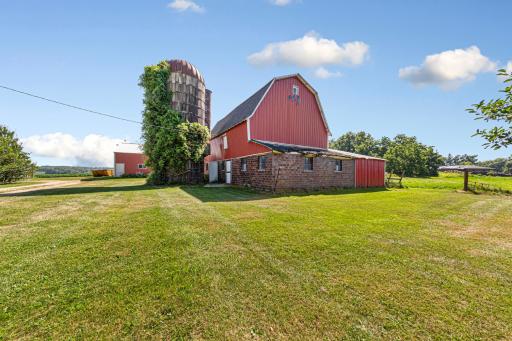 5177 255th Street E, Faribault, MN 55021