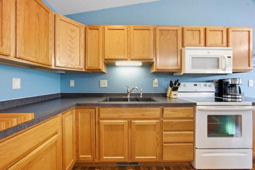 5270 49th Avenue S, Fargo, ND 58104