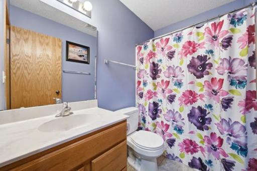 5270 49th Avenue S, Fargo, ND 58104