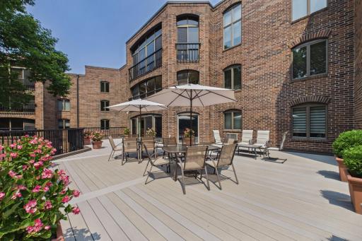 5501 Dewey Hill Road, 322, Minneapolis, MN 55439