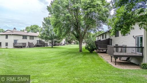 8824 N Maplebrook Court, Minneapolis, MN 55445
