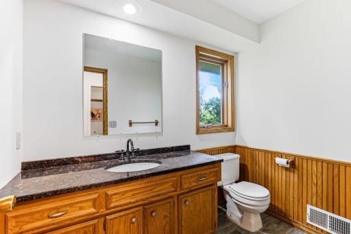 4211 Redding Ridge Drive, Minnetonka, MN 55345