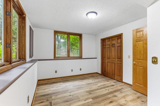 4211 Redding Ridge Drive, Minnetonka, MN 55345