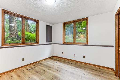 4211 Redding Ridge Drive, Minnetonka, MN 55345