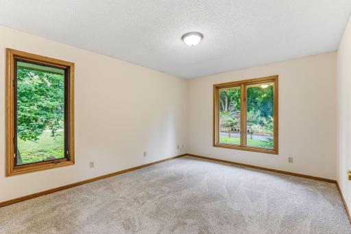 4211 Redding Ridge Drive, Minnetonka, MN 55345