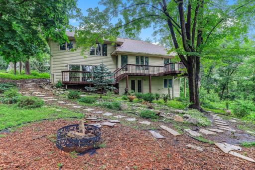 4211 Redding Ridge Drive, Minnetonka, MN 55345