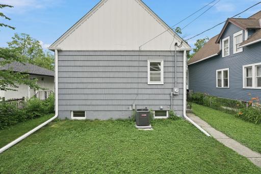 799 Watson Avenue, Saint Paul, MN 55102