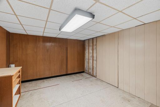 8508 Rich Avenue S, Minneapolis, MN 55437