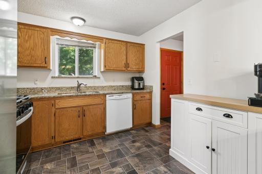 723 Sunwood Park Drive, Waite Park, MN 56387