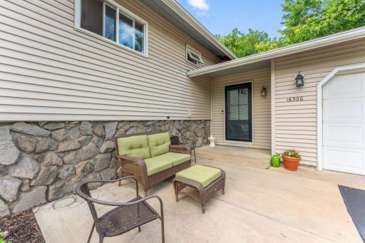 16320 Lake Ridge Drive, Maple Grove, MN 55311