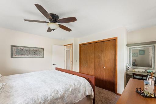 16320 Lake Ridge Drive, Maple Grove, MN 55311