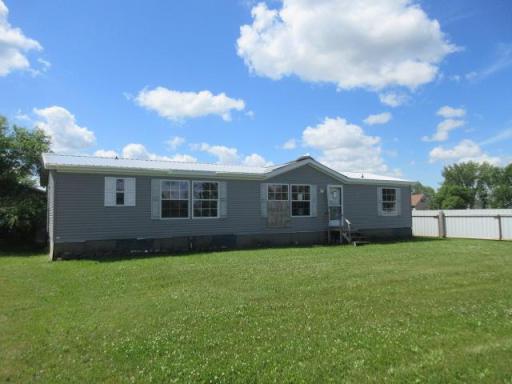 106 Brisbane Lane, Emerado, ND 58228