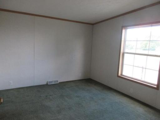 106 Brisbane Lane, Emerado, ND 58228