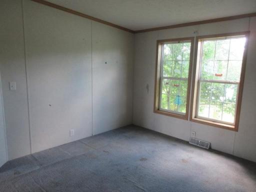 106 Brisbane Lane, Emerado, ND 58228