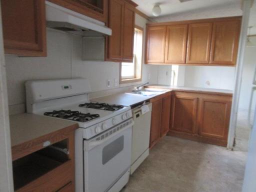 106 Brisbane Lane, Emerado, ND 58228