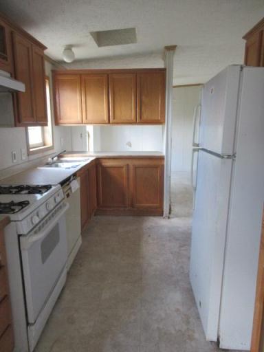 106 Brisbane Lane, Emerado, ND 58228
