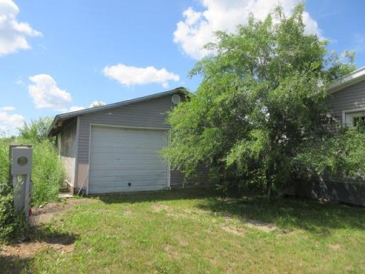 106 Brisbane Lane, Emerado, ND 58228