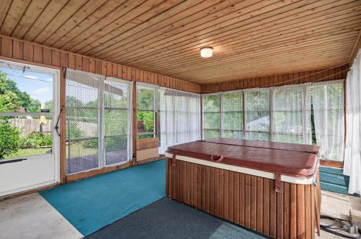 2600 W 60th Street, Minneapolis, MN 55410