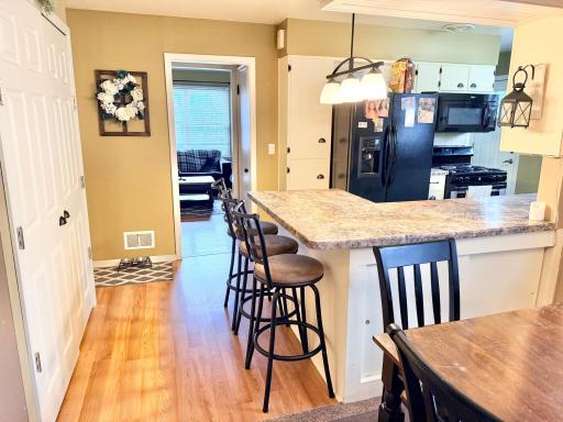 607 Edgewood Avenue, Albert Lea, MN 56007