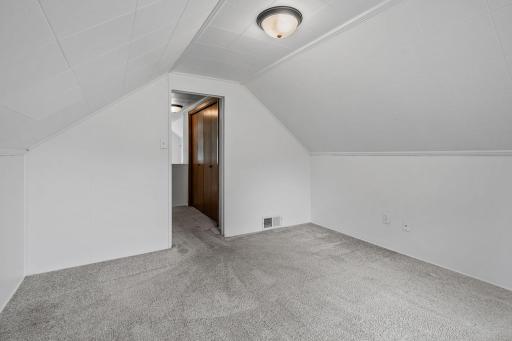 1081 Saint Paul Avenue, Saint Paul, MN 55116
