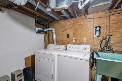 1411 Grand Street Northeast - Spacecrafting - 0031.jpg