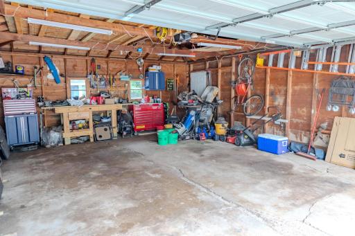 421 S 18th Street S, Moorhead, MN 56560